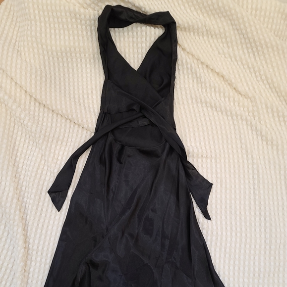 Satin black halter dress - Picture 7 of 7